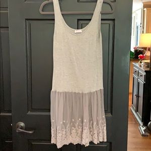 Wannab gray lace shirt extender •